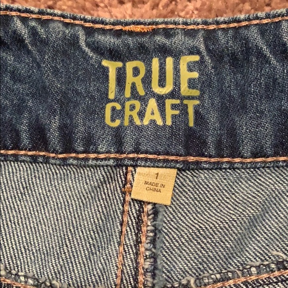 True Craft Mid Rise Shorts - Picture 4 of 7